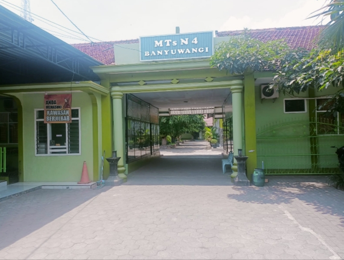 Gerbang MTs Negeri 4 Banyuwangi