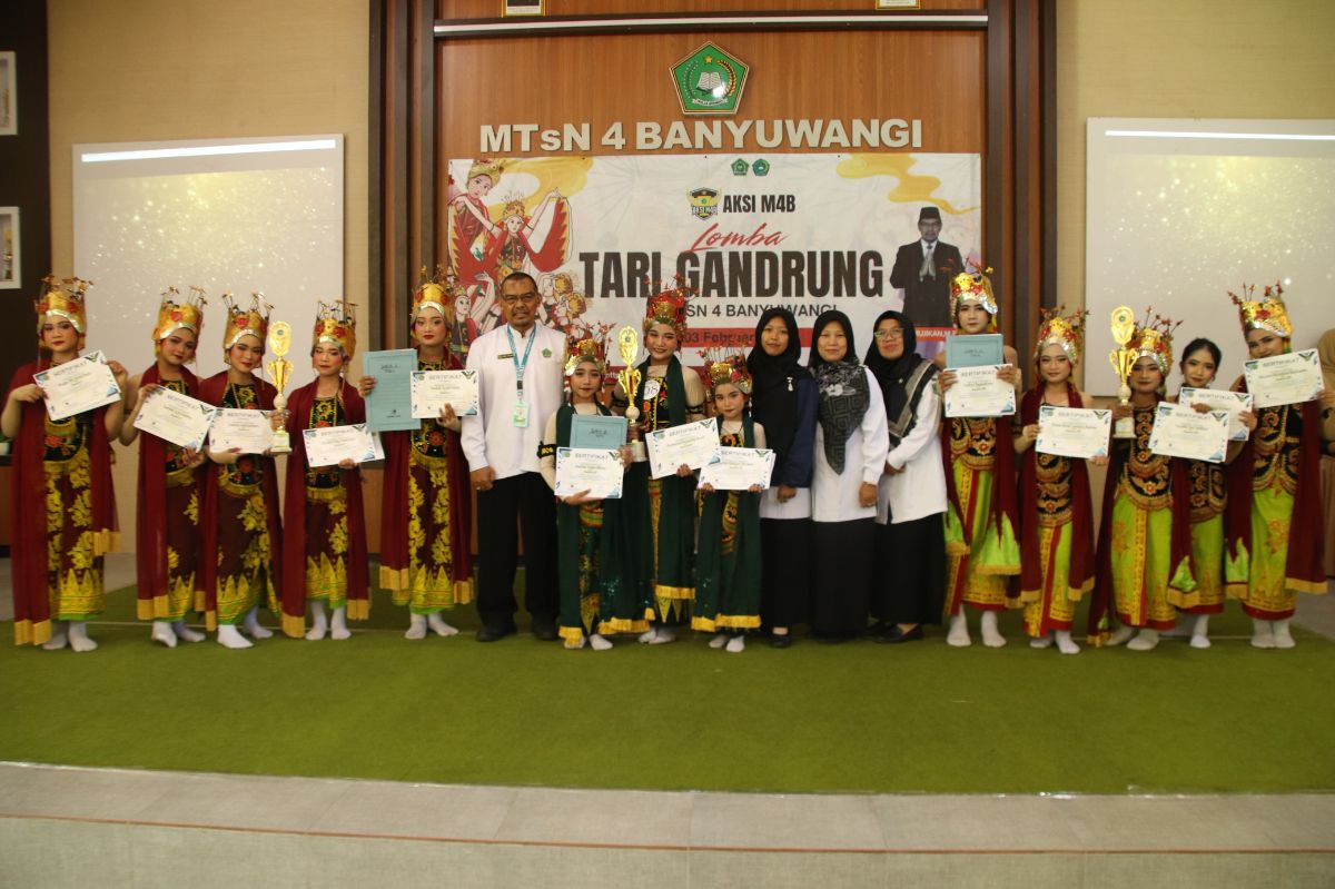 Lomba Tari Gandrung dalam AKSI M4B 2026
